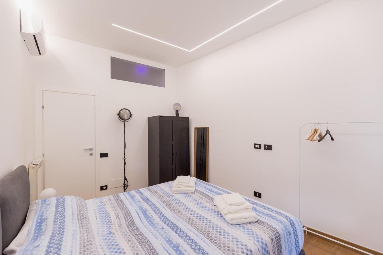 Exclusive Parking Flat X 4 Near Metro 1 Salvator Rosa Appartement Napels Buitenkant foto