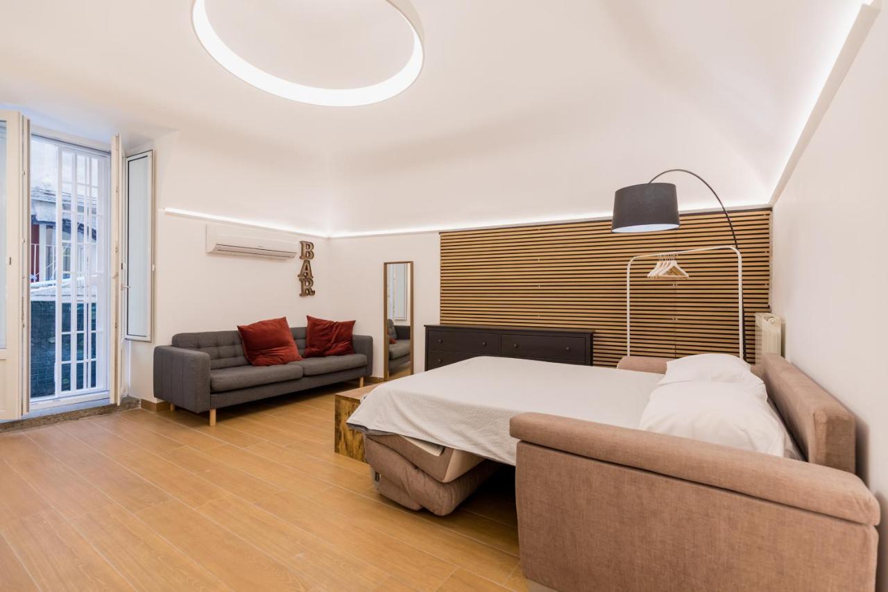 Exclusive Parking Flat X 4 Near Metro 1 Salvator Rosa Appartement Napels Buitenkant foto