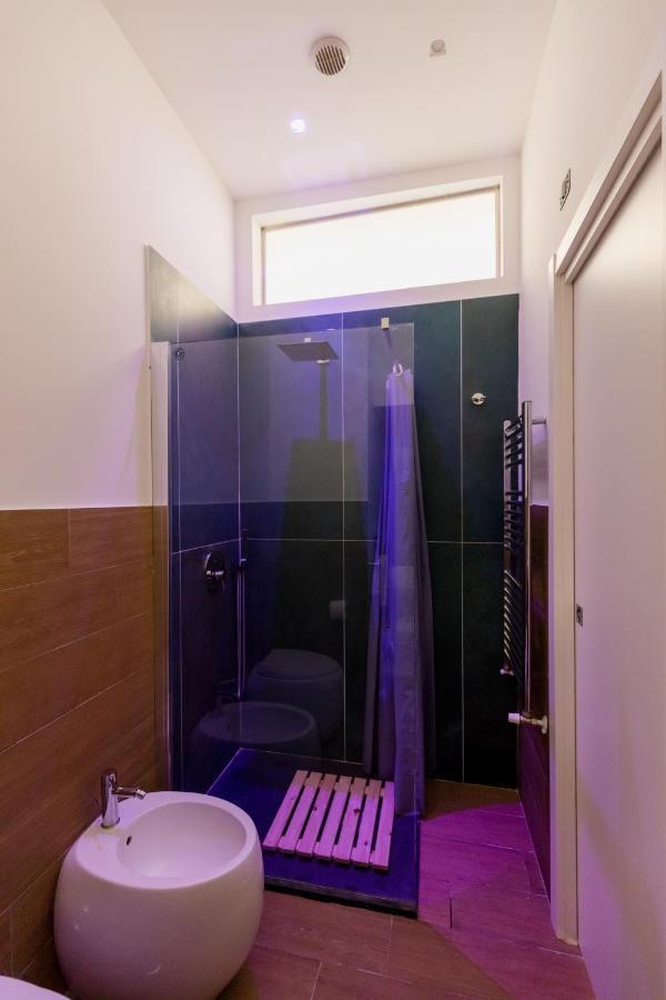 Exclusive Parking Flat X 4 Near Metro 1 Salvator Rosa Appartement Napels Buitenkant foto
