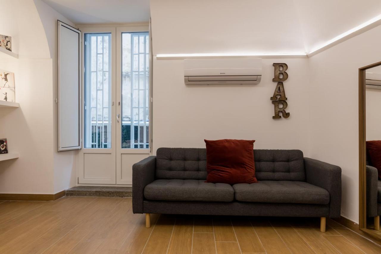Exclusive Parking Flat X 4 Near Metro 1 Salvator Rosa Appartement Napels Buitenkant foto