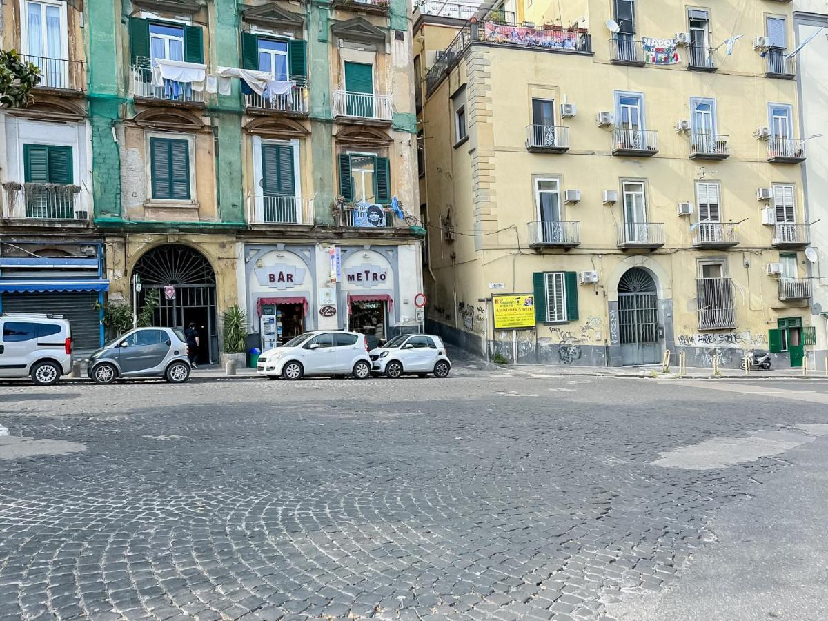 Exclusive Parking Flat X 4 Near Metro 1 Salvator Rosa Appartement Napels Buitenkant foto