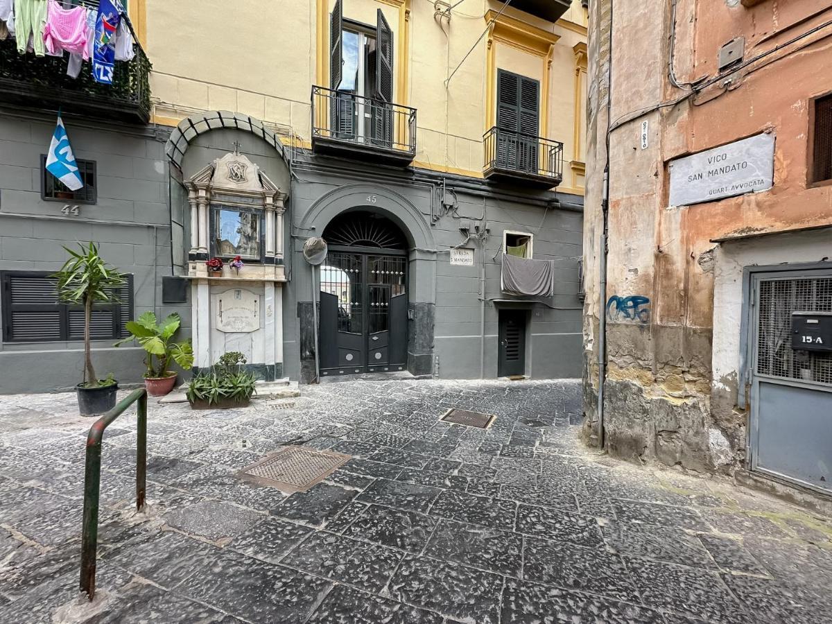 Exclusive Parking Flat X 4 Near Metro 1 Salvator Rosa Appartement Napels Buitenkant foto