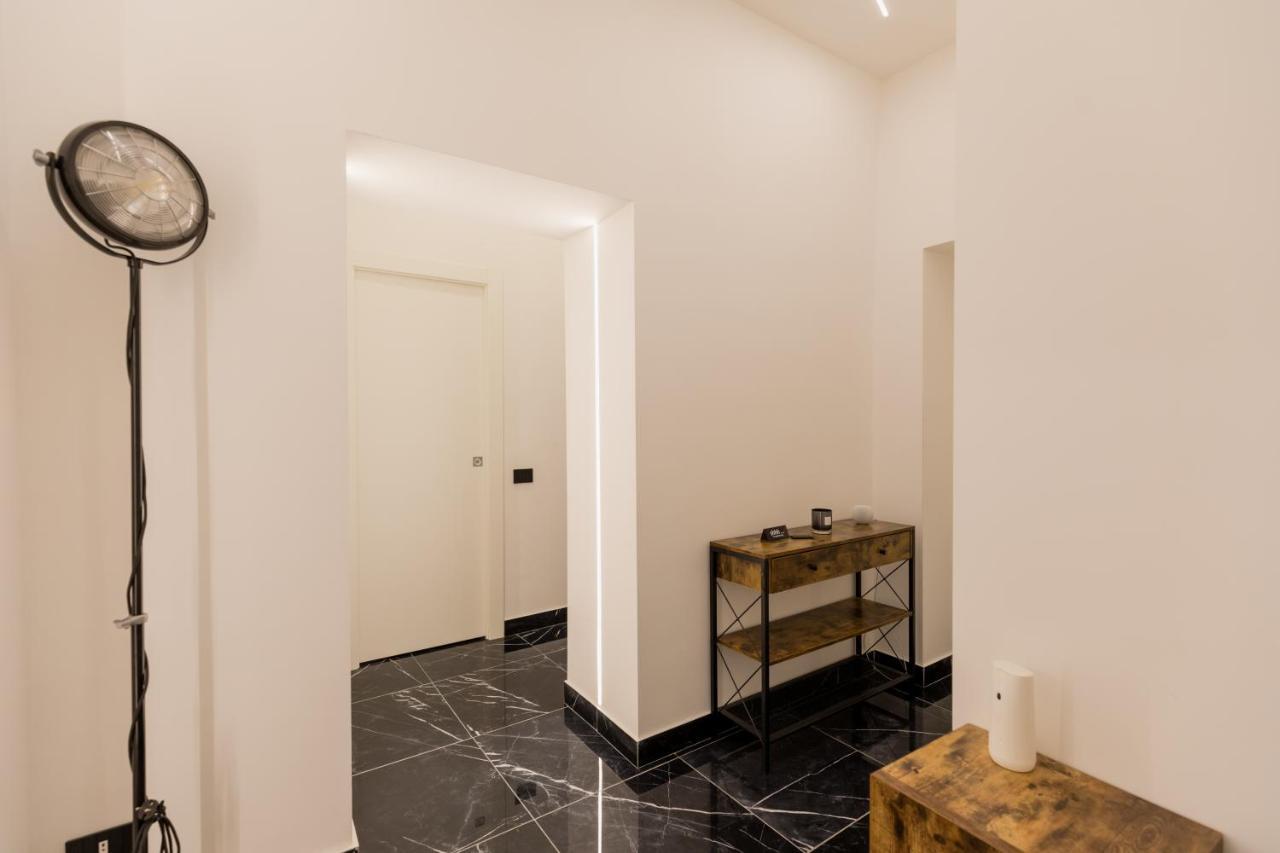 Exclusive Parking Flat X 4 Near Metro 1 Salvator Rosa Appartement Napels Buitenkant foto