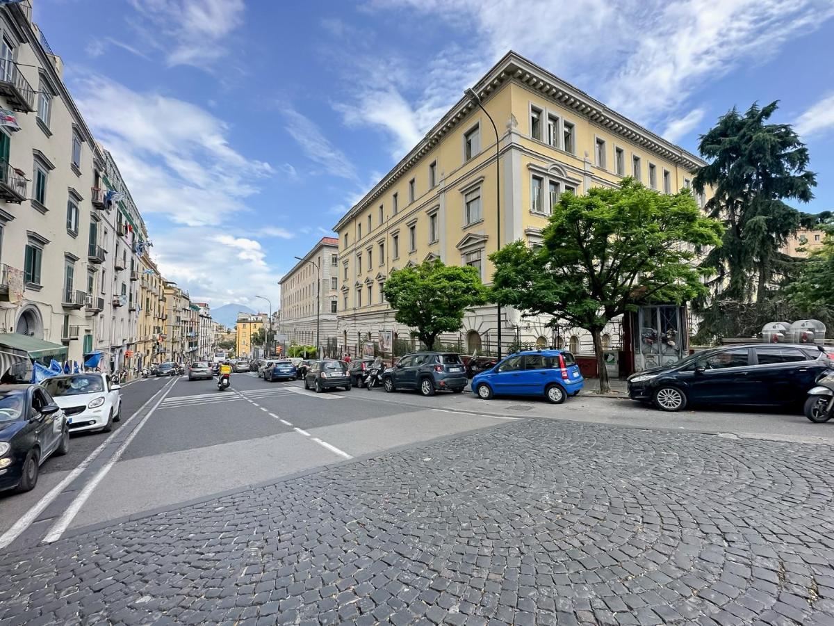 Exclusive Parking Flat X 4 Near Metro 1 Salvator Rosa Appartement Napels Buitenkant foto